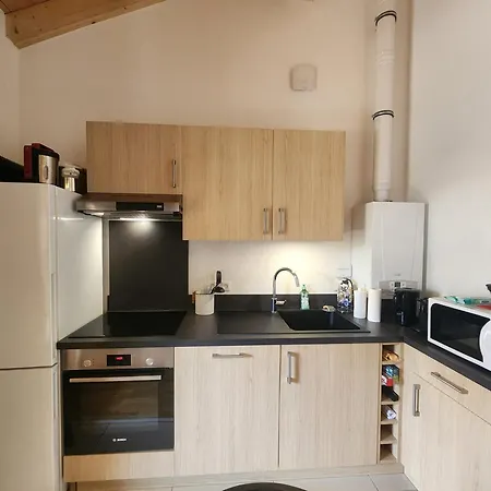 Appartement T2 Expose Ouest Avec Parking Couvert - Fr-1-629-148